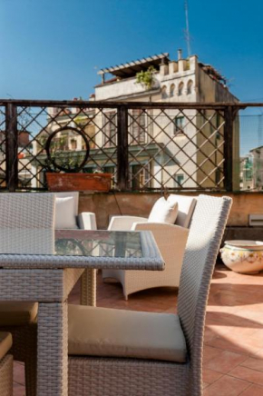 Stunning attic with terrace in Trastevere